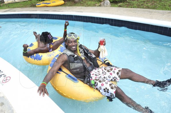 Seena Gayle

Former West Indies Cricket Captain Chris Gayle having fun in the water.