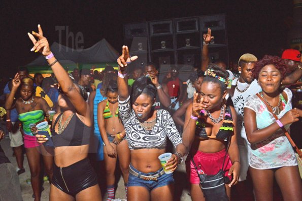 Wray & Nephew White Rum Bikini Sundayz (Photo highlights)