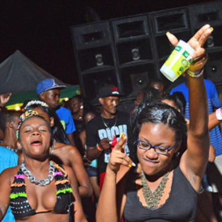 Wray & Nephew White Rum Bikini Sundayz (Photo highlights)