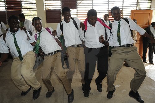 Ian Allen/Photographer
Champs 100 celebration at Calabar High School.