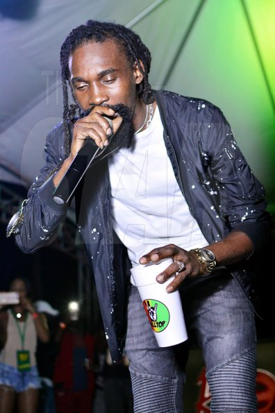 Anthony Minott photo

Munga Honourable was the surprise guest artiste at  Cross Di Wataz. which was held Tuesday Night.