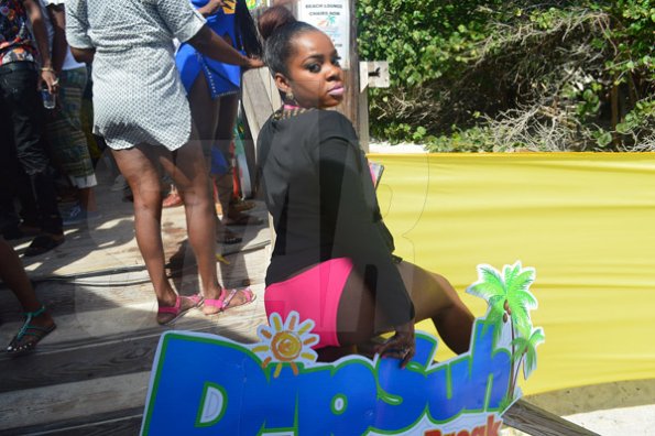 Dip Suh Beach Party dubbed: "Day Break" (Photo highlights)