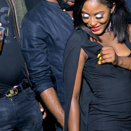Gangsters in black Live up to expectations (Photo highlights)