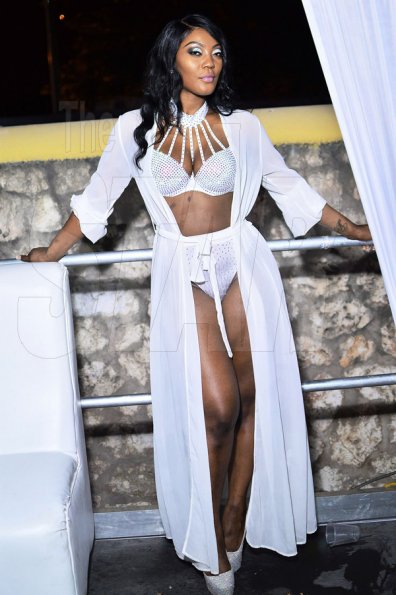 Ladies went for 'sex appeal' at Lavish lifestyle Pool party (Photo highlights)