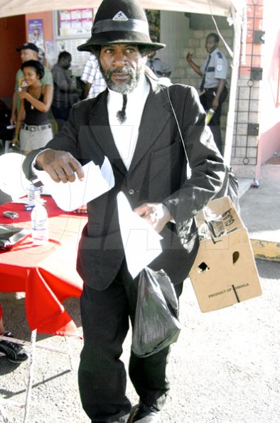 Peta-Gaye Clachar/Freelance Photographer
This contestant had many onlookers wondering what he was all about when he strolled into the Magnum Kings and Queens audition in the Portmore Town center on Saturday, December 12, 2009.