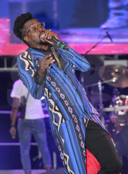 Jermaine Barnaby/Freelance Photographer
Beenie Man perfoorming at the Magnum live concert held at Sabina Park on Saturday January 7, 2017.