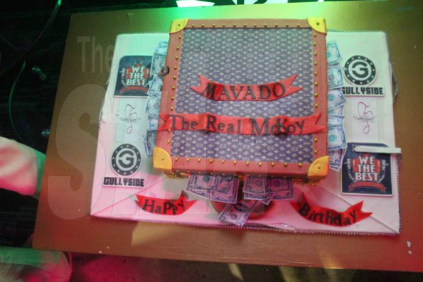 Mavado's birthday cake