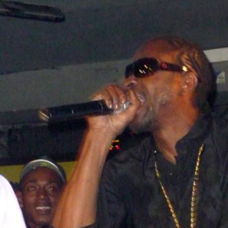 Mavado-11