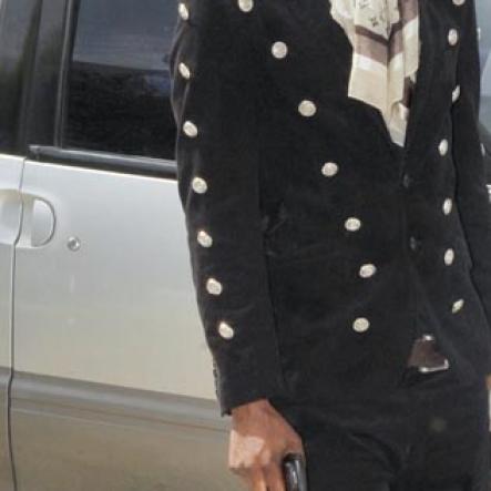 Norman Grindley/Chief Photographer
Dapper and dressed for the MTV Awards, perhaps!

*888888888888888888888888888888888888888888Thanksgiving service for the late oniel Edwards at the the Church on the Rock June, 5, 2010.