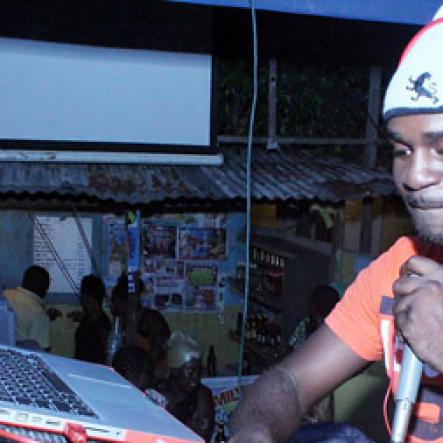 Pon Di Spot Fridaze party - highlights