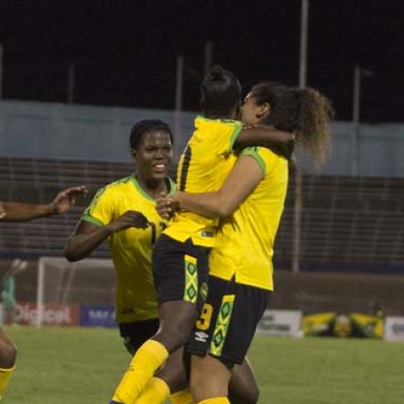 Reggae Girlz versus Chile