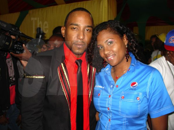 Contributed
Sumfest - Dancehall sensation Chan Dizzy wasn't being 'bad mind' when he cozied up to Pepsi's Cornelia Nathan during dancehall night at Reggae Sumfest on Thursday July 21 in Catherine Hall Montego Bay.