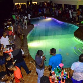 Ripplez The Ultimate Bikini Rave Pool Party (Photo highlights)