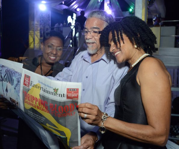 Ian Allen/Photographer
Gleaner give-away at Shaggy and Friends Concert on Saturday.