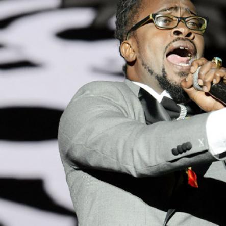 Ian Allen/Photographer<\n>Beenie Man performing at Shaggy and Friends Concert at Jamaica House on Saturday.