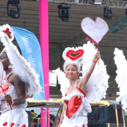 trini-carvinal-2014-junior-parade-of-bands