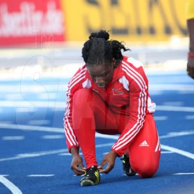 CARIBE-womens-100m-relay-semis-2