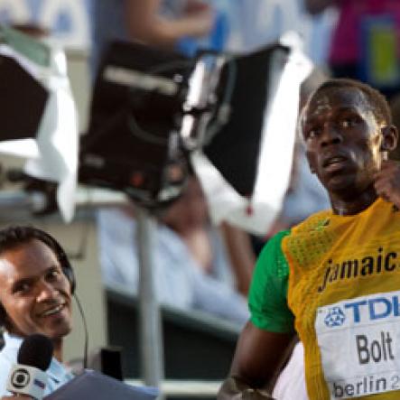 19-aug-bolt-200m-semis-win-26